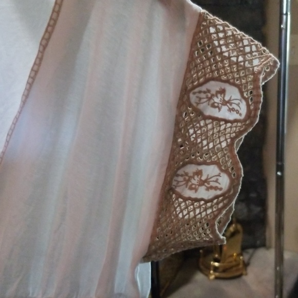 BCBG max top - Picture 3 of 5